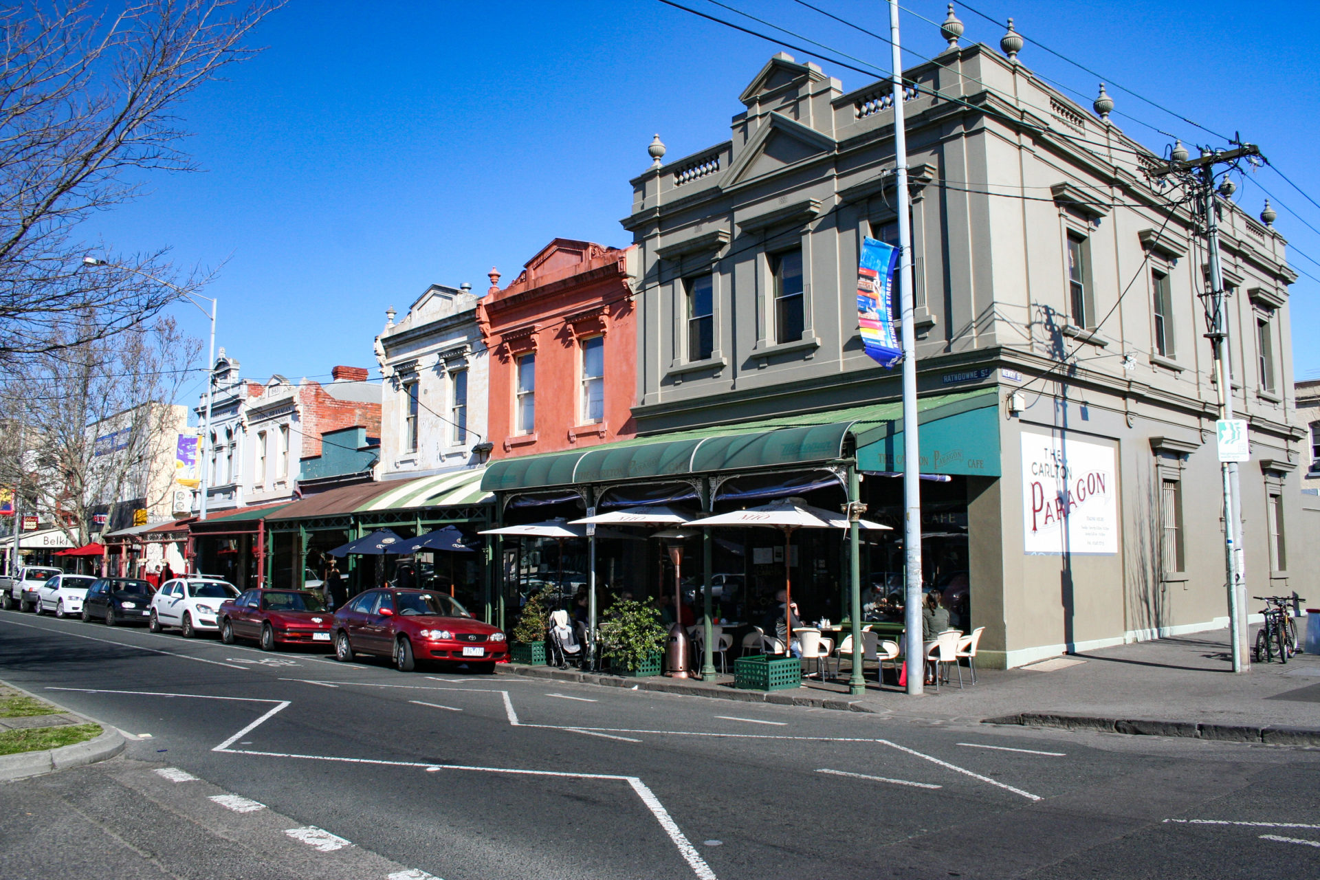 Khu Carlton với những nhà hàng nổi tiếng tại Melbourne.